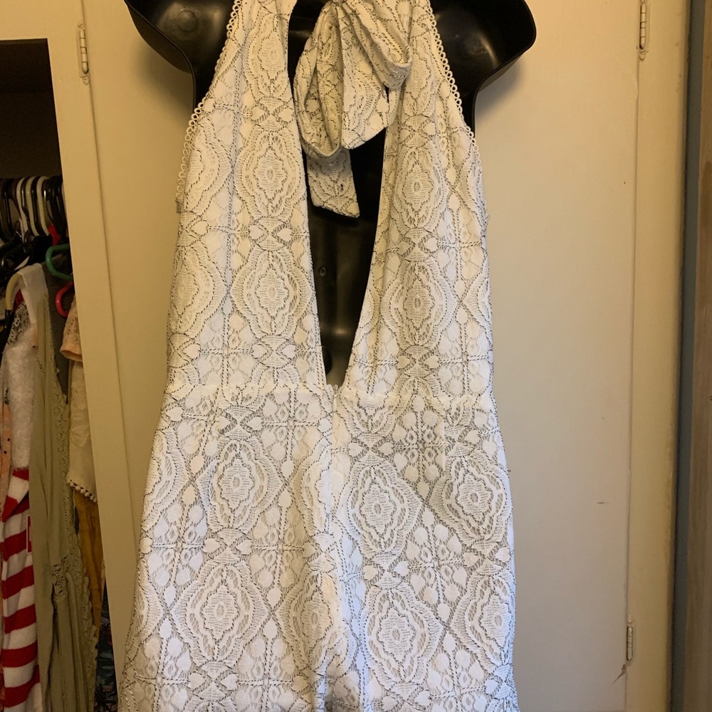 Lace romper - Picture 4 of 4